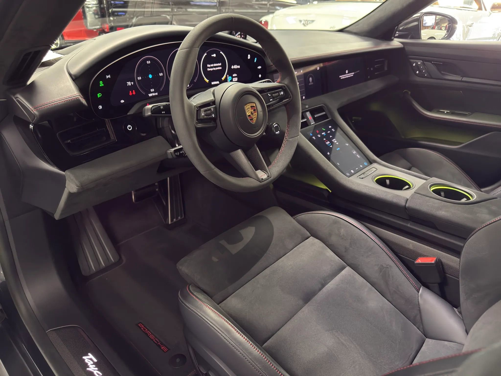 Used 2022 Porsche Taycan GTS AWD/4WD image 10