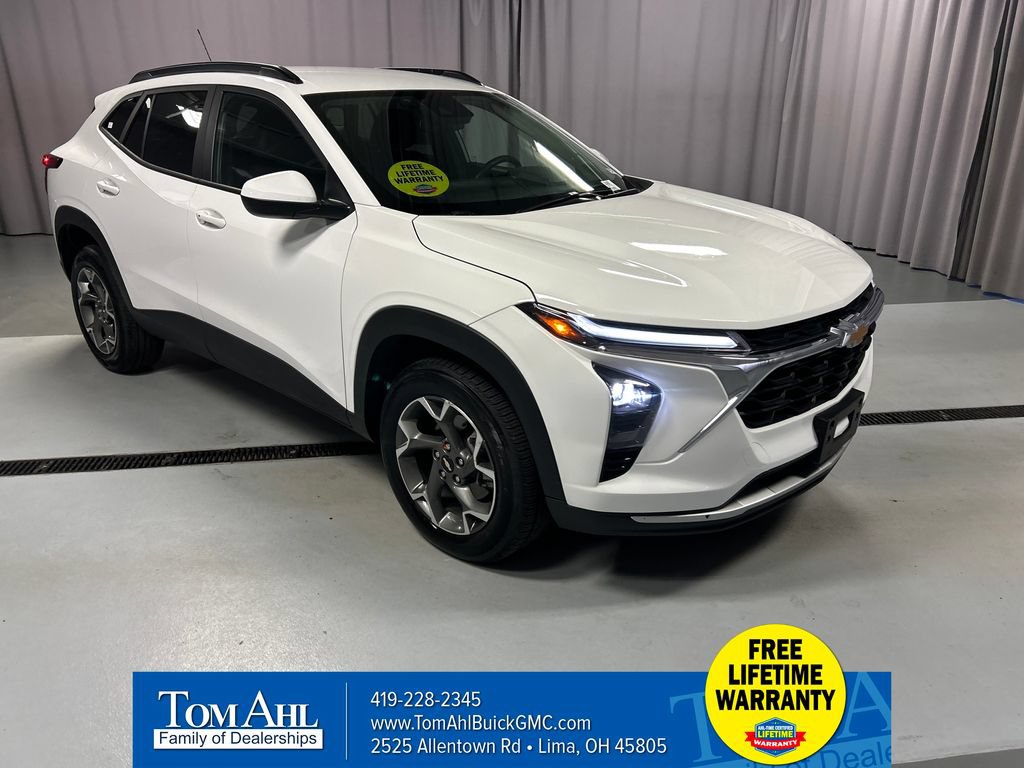 Used 2025 Chevrolet Trax LT w/ LT Convenience Package
