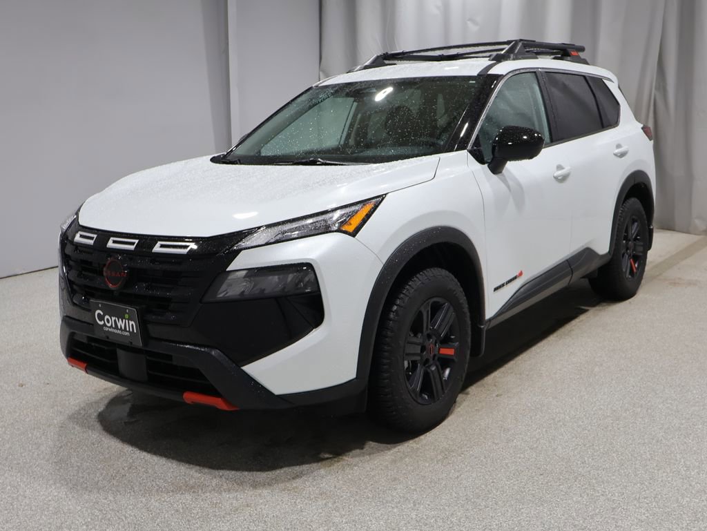 Used 2025 Nissan Rogue SV image 8