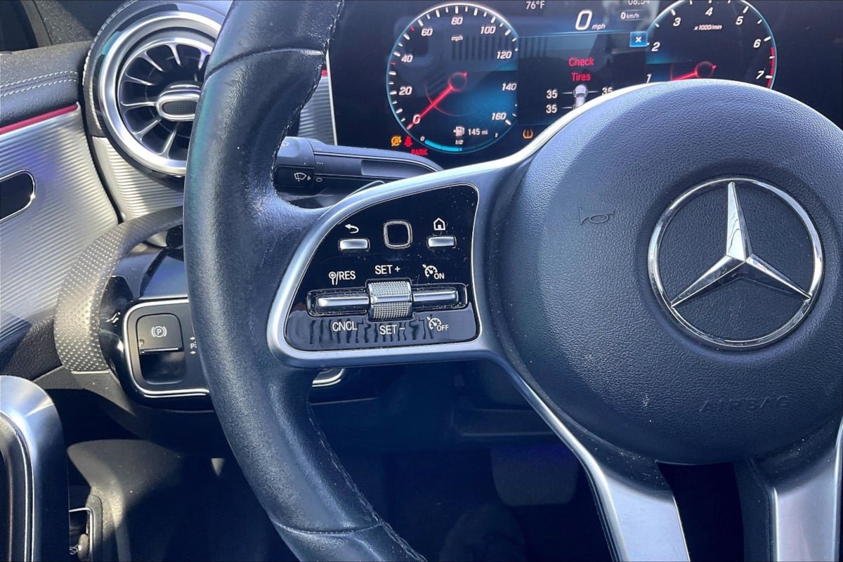 Used 2020 Mercedes-Benz CLA 250 image 18