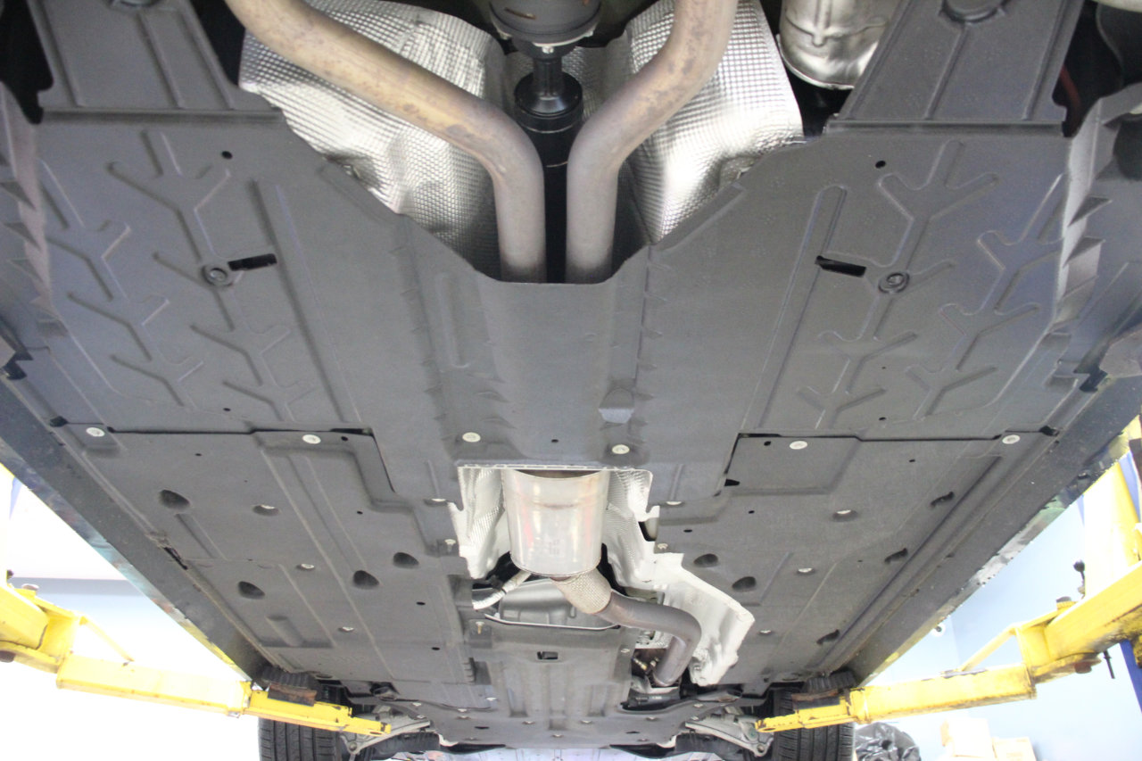 Used 2024 Jaguar XF R-Dynamic SE image 98