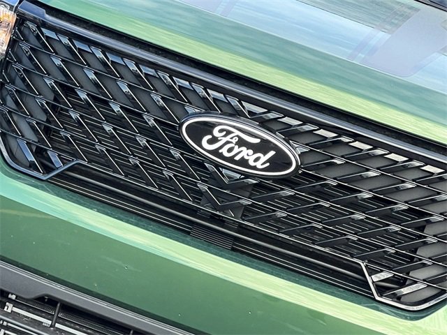 New 2025 Ford Maverick XLT w/ XLT Luxury Package image 3