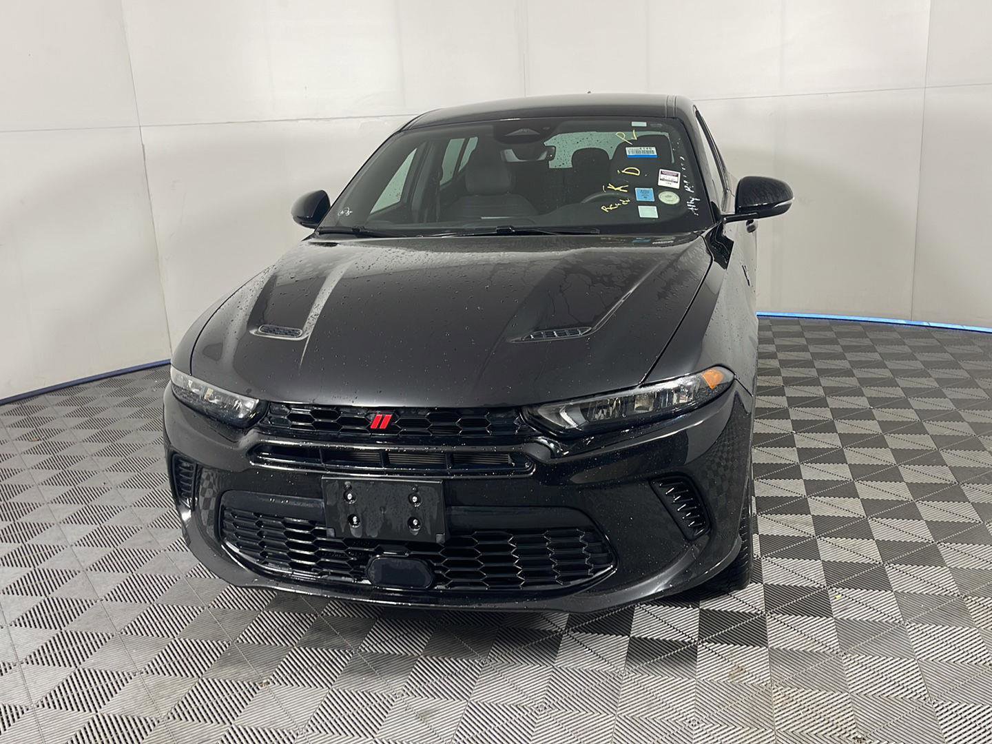 Used 2024 Dodge Hornet R/T image 3