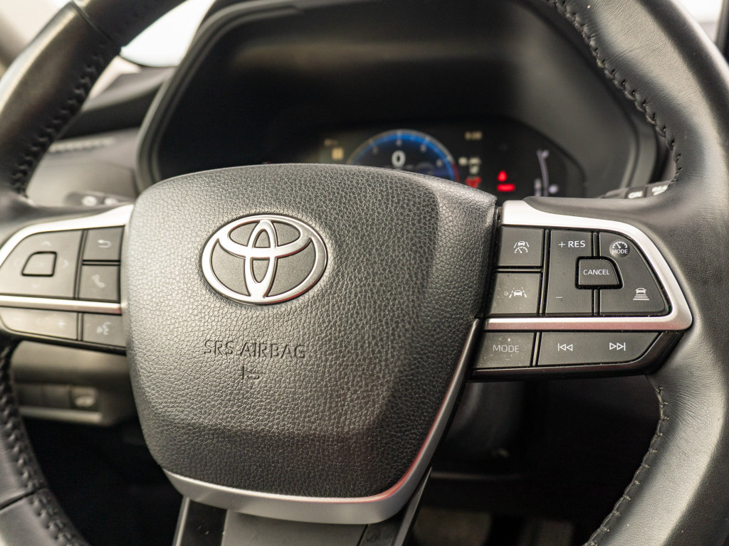 Used 2025 Toyota Grand Highlander AWD image 29