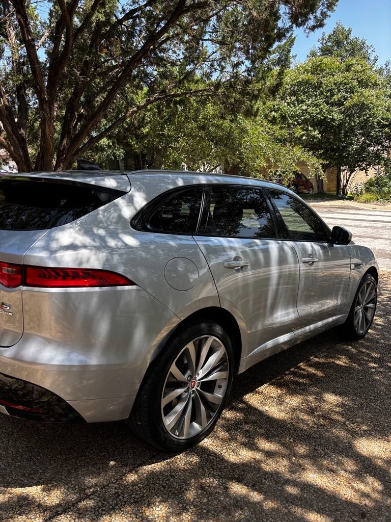 Used 2020 Jaguar F-PACE S AWD/4WD image 3