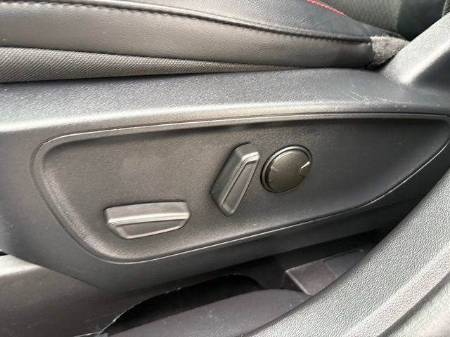 Used 2025 Ford Escape ST-Line AWD/4WD image 26