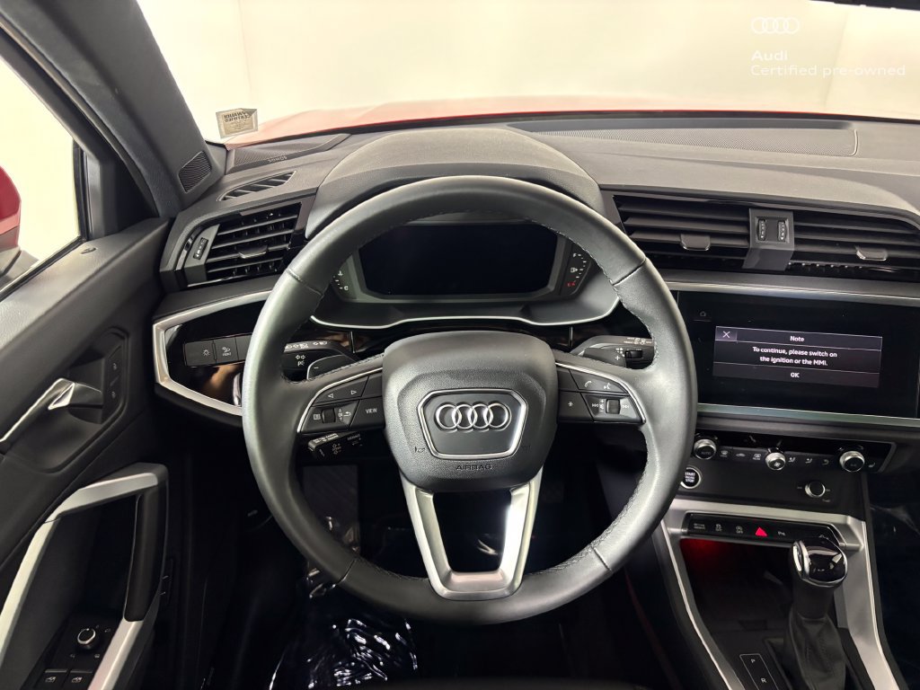 Certified 2025 Audi Q3 2.0T Premium Plus w/ Premium Plus Package AWD/4WD image 18