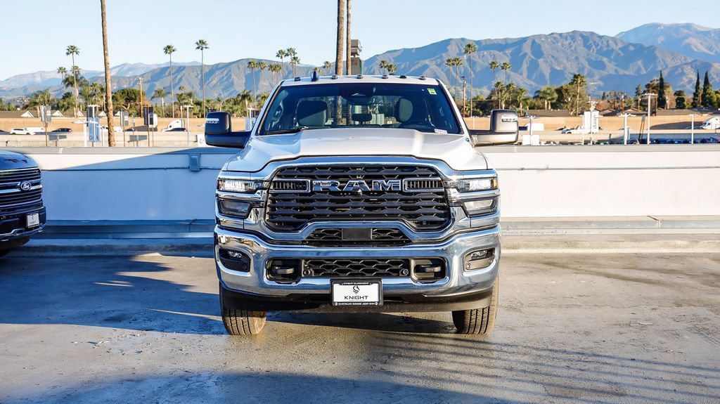 New 2026 RAM 3500 Big Horn AWD/4WD image 3