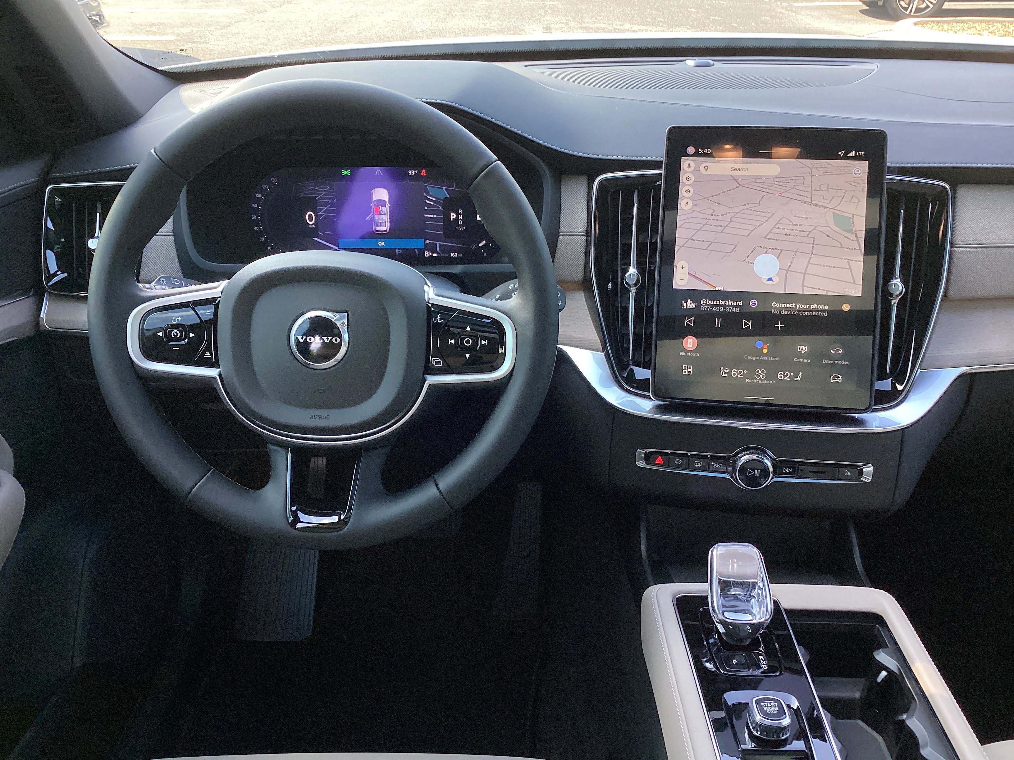 Used 2026 Volvo XC90 B6 Plus w/ Protection Package Premier image 18