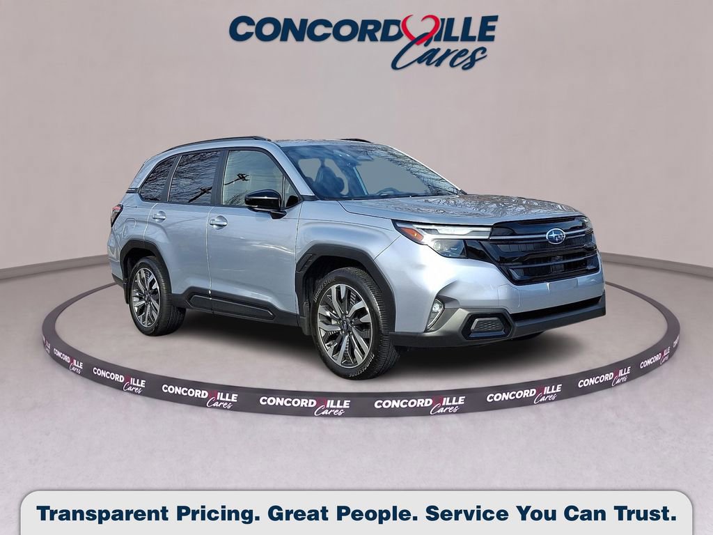 Certified 2025 Subaru Forester Touring AWD/4WD image 1