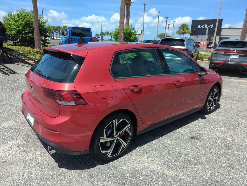 New 2026 Volkswagen GTI SE FWD image 6