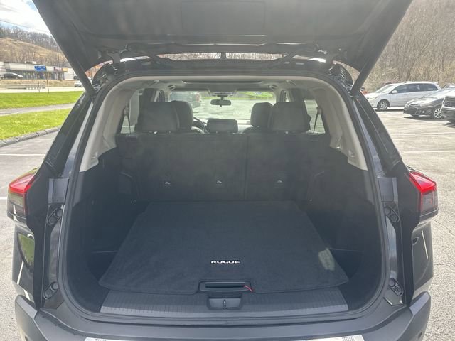 Used 2023 Nissan Rogue SV w/ SV Premium B Package image 23