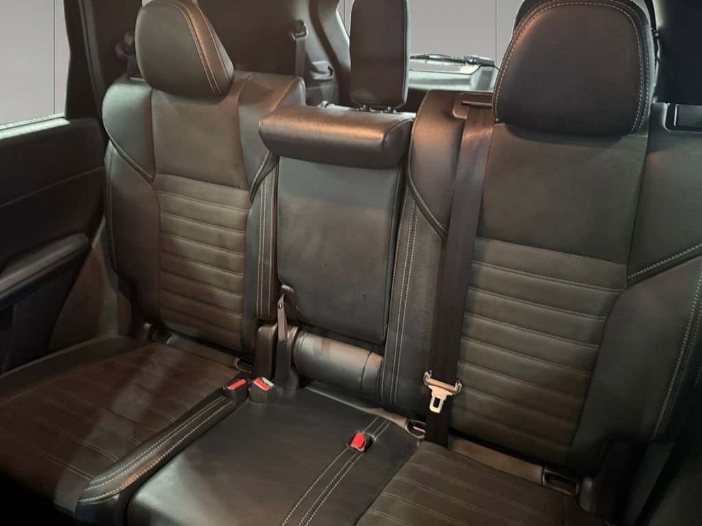 Used 2024 Mitsubishi Outlander SE Black Edition image 15