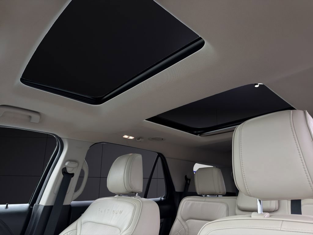 Used 2018 Ford Explorer Platinum image 22