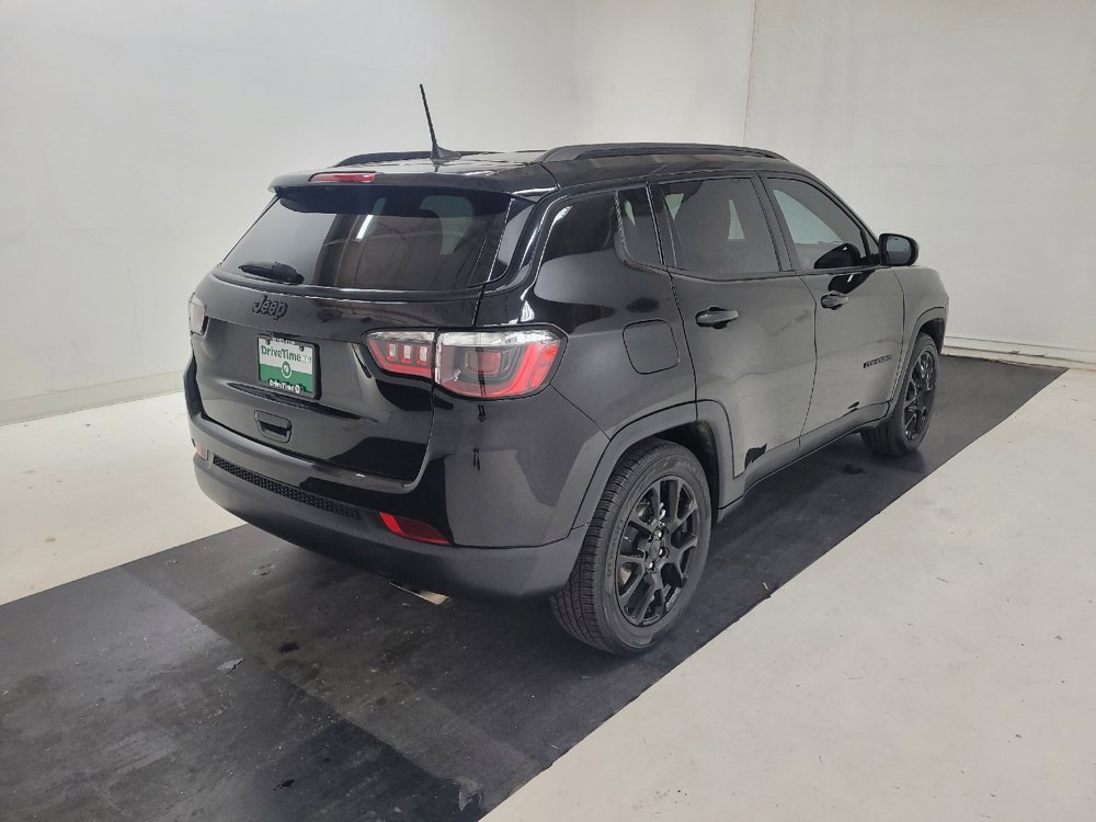 Used 2022 Jeep Compass Latitude FWD image 9