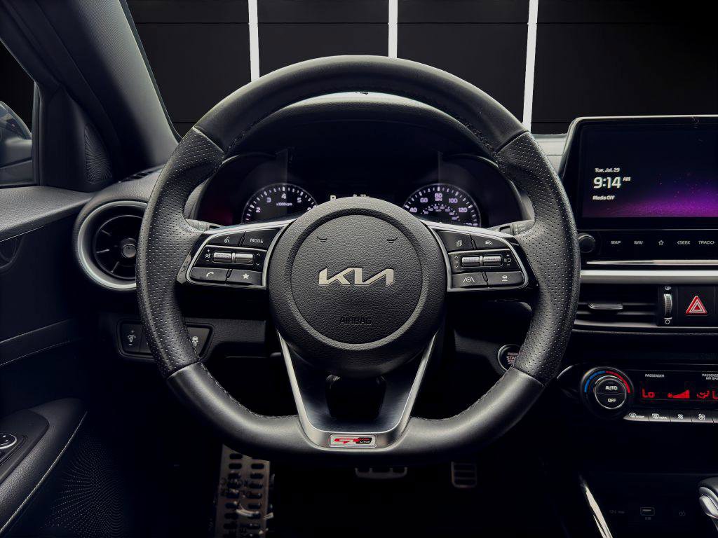 Used 2024 Kia Forte GT-Line image 16