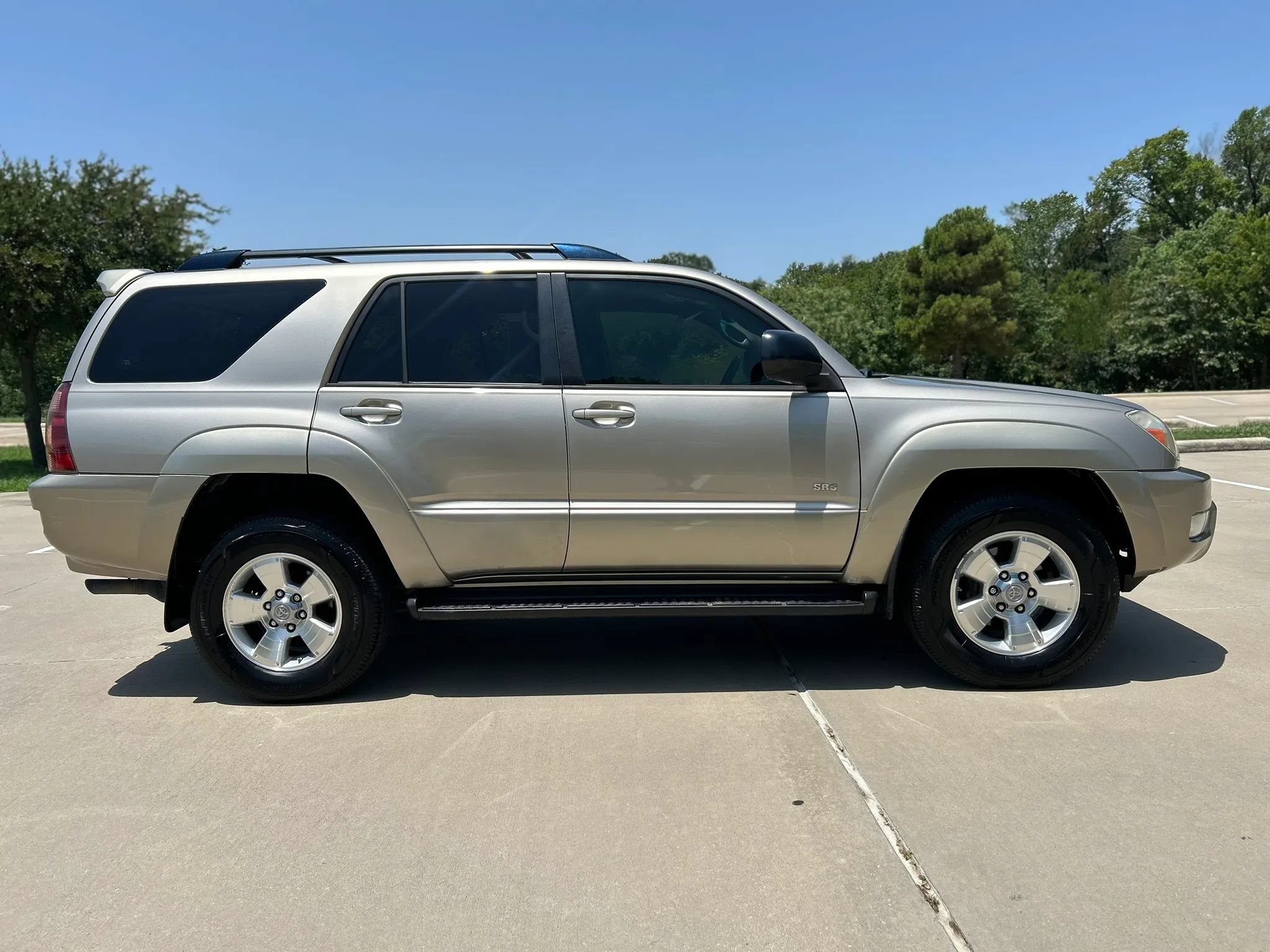 Used 2005 Toyota 4Runner SR5 RWD image 5