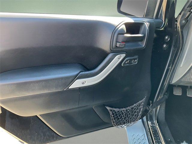 Used 2014 Jeep Wrangler Unlimited Sahara w/ Connectivity Group image 6