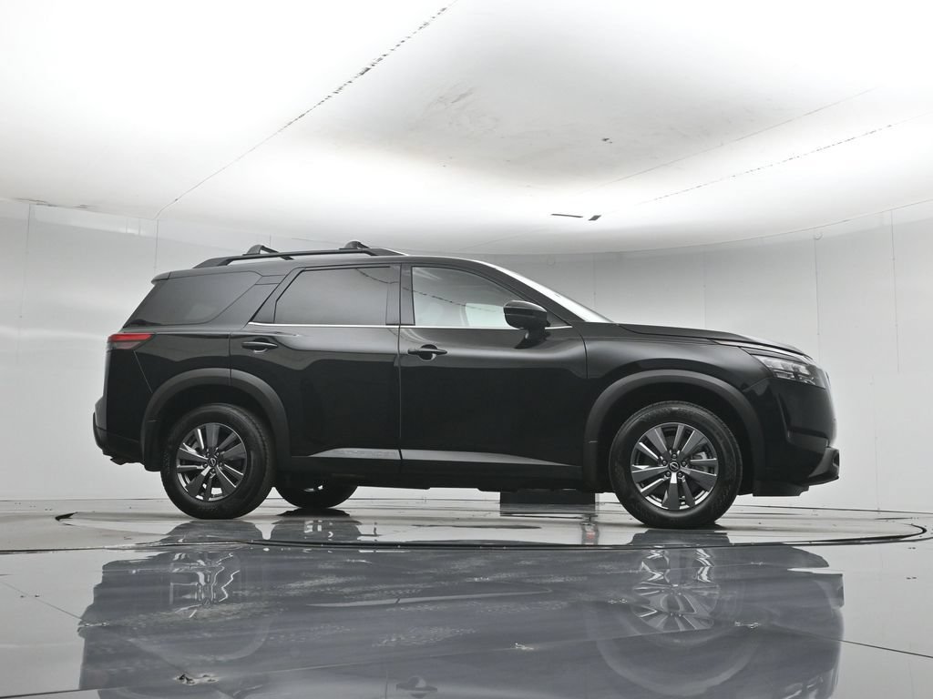 Used 2025 Nissan Pathfinder SV w/ SV Premium Package AWD/4WD image 53