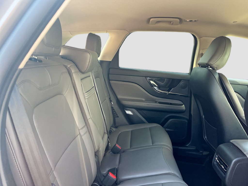 Used 2025 Lincoln Corsair FWD image 26