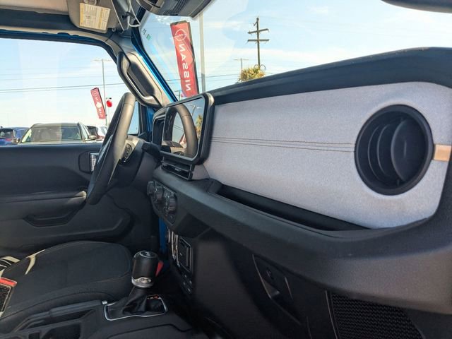 Used 2024 Jeep Wrangler Sport S image 33