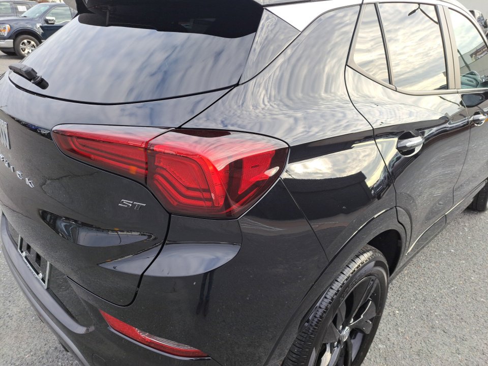 Certified 2024 Buick Encore GX Sport Touring w/ Comfort Package image 19