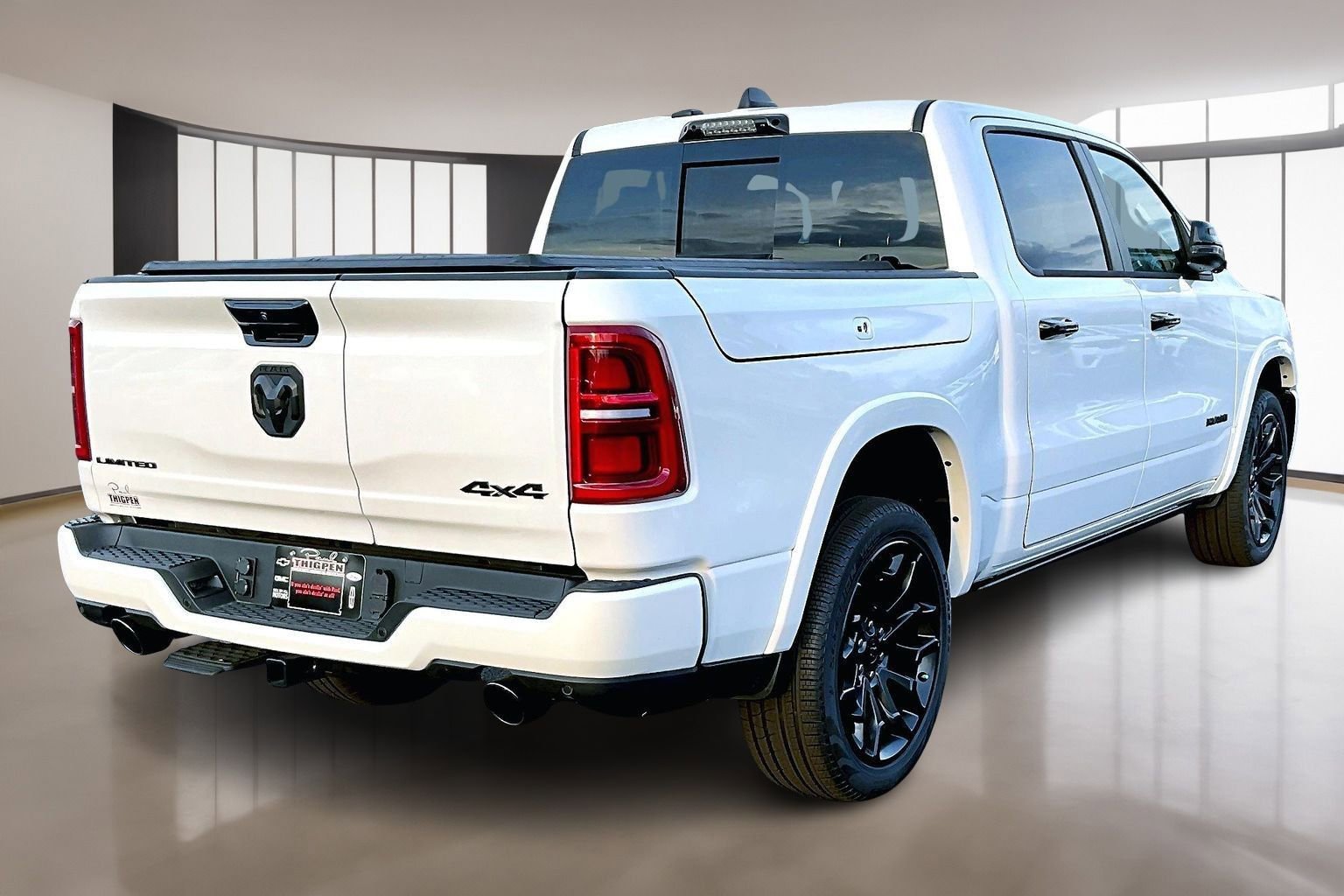 New 2025 RAM 1500 Limited AWD/4WD image 16