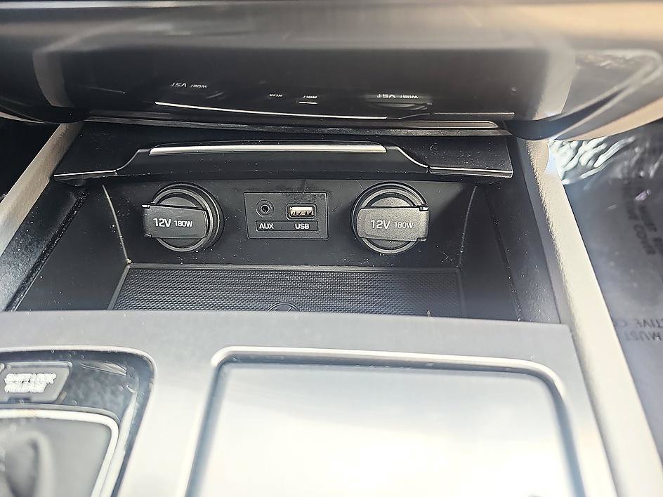 Used 2015 Hyundai Genesis 3.8 RWD image 23
