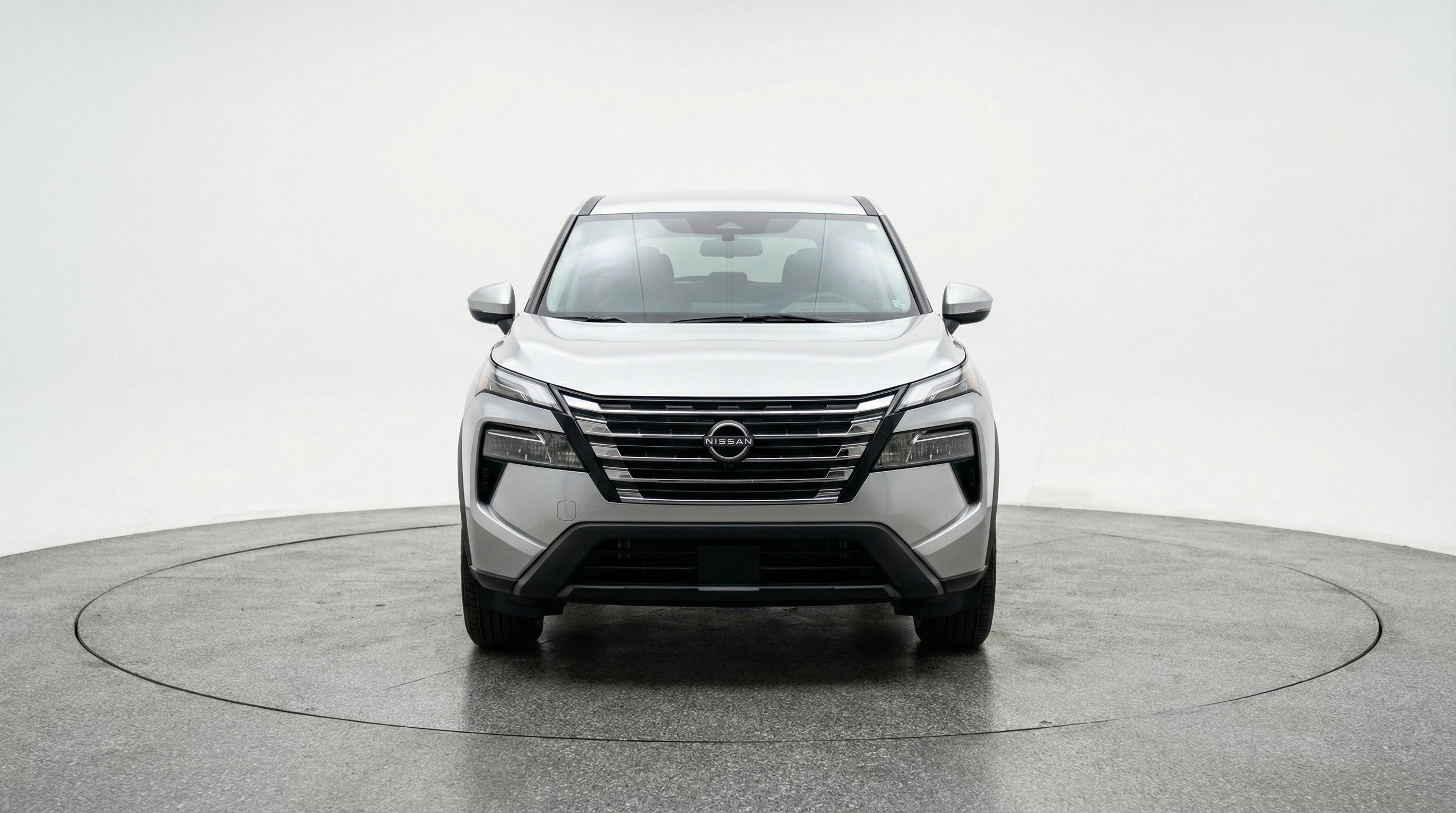 Used 2025 Nissan Rogue SV FWD image 2
