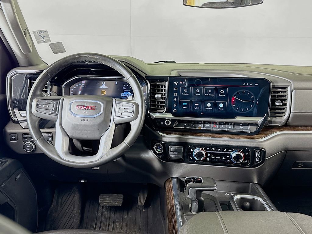 Used 2024 GMC Sierra 1500 Elevation w/ Elevation Premium Package AWD/4WD image 28