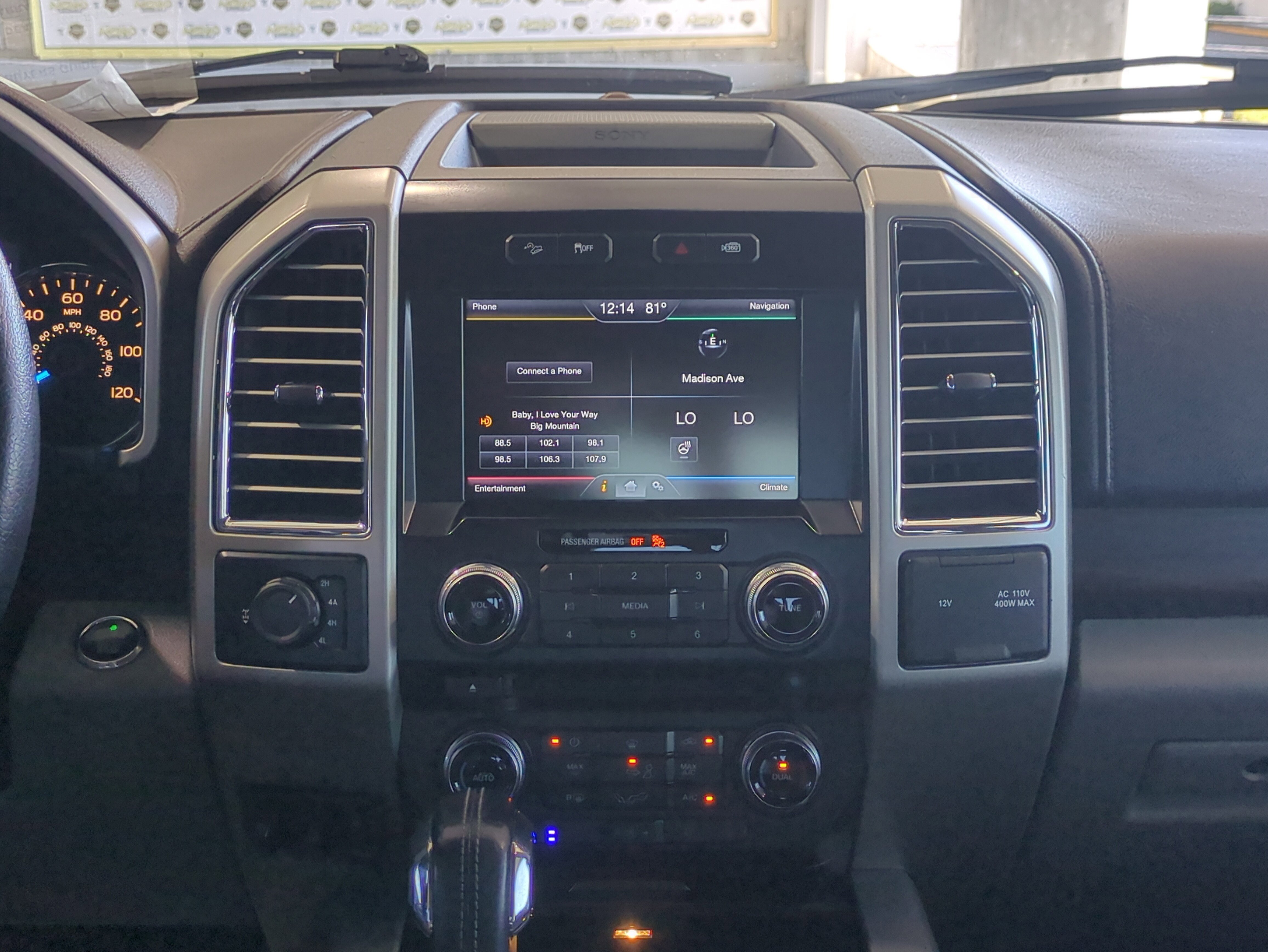 Used 2015 Ford F150 Lariat w/ Equipment Group 502A Luxury image 18