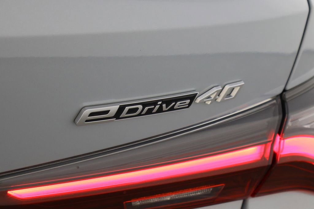 Used 2023 BMW i4 eDrive40 w/ M Sport Package image 50