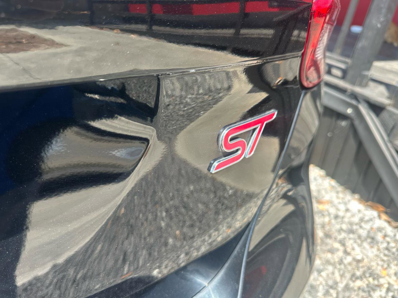 Used 2018 Ford Focus ST image 7