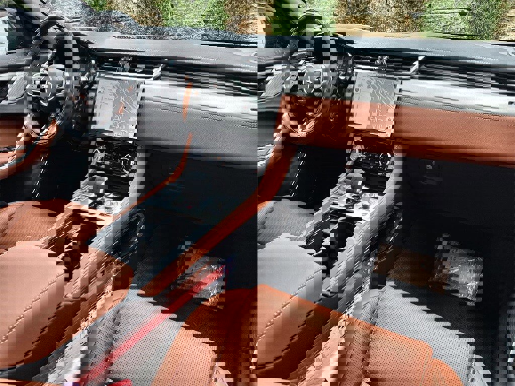 New 2026 Jaguar F-PACE R-Dynamic S image 14