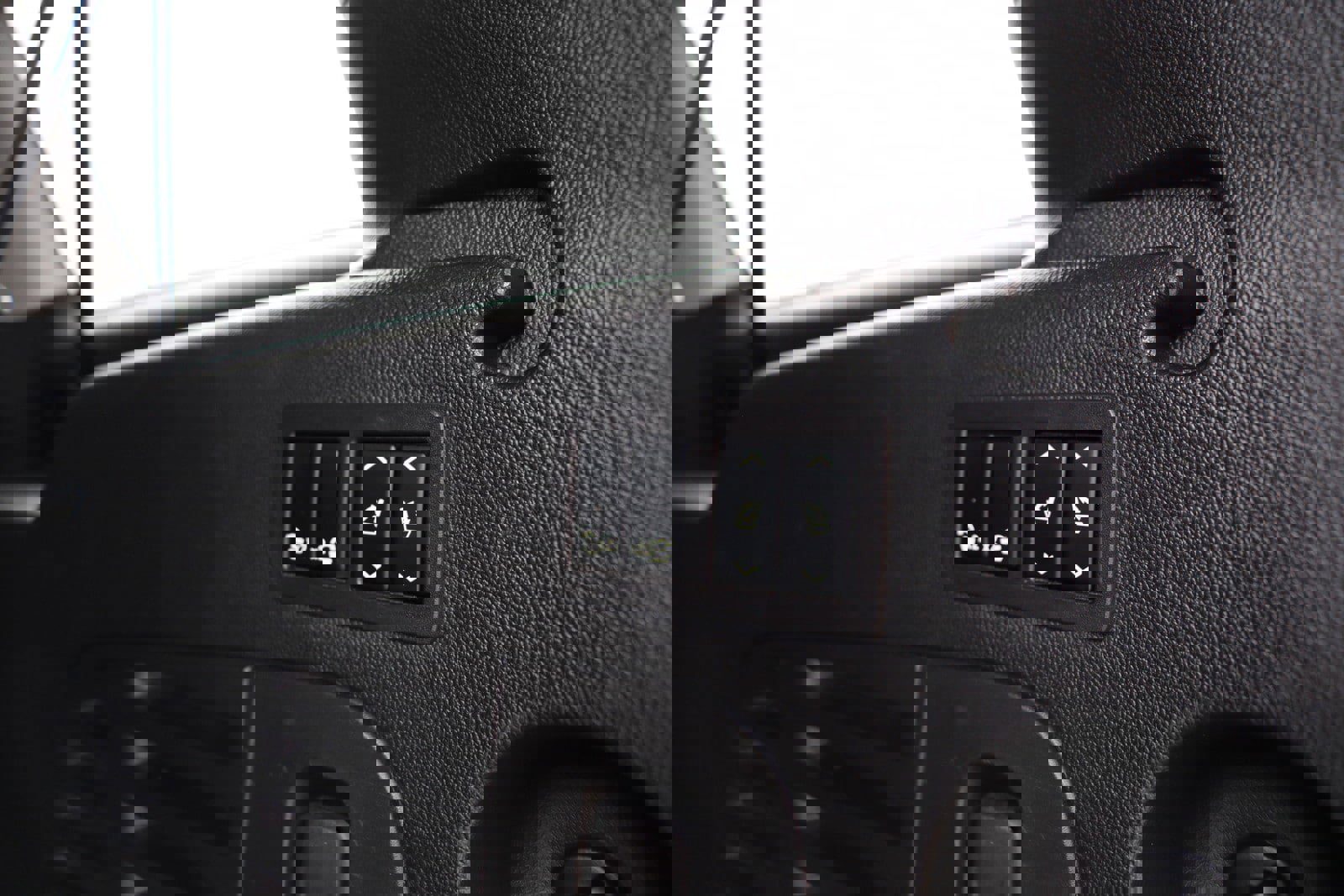 Used 2020 Cadillac Escalade ESV Luxury image 39