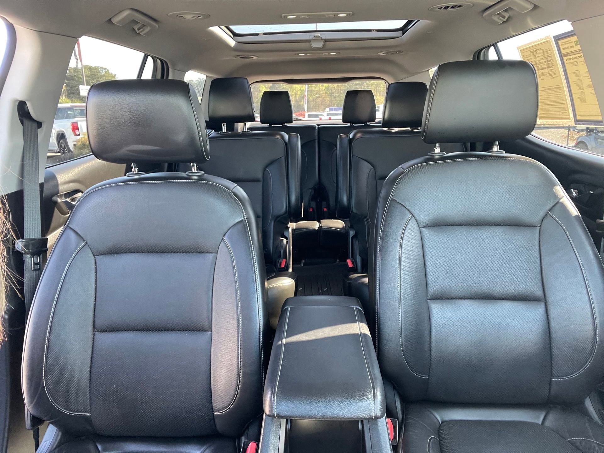 Used 2018 GMC Acadia SLT image 30