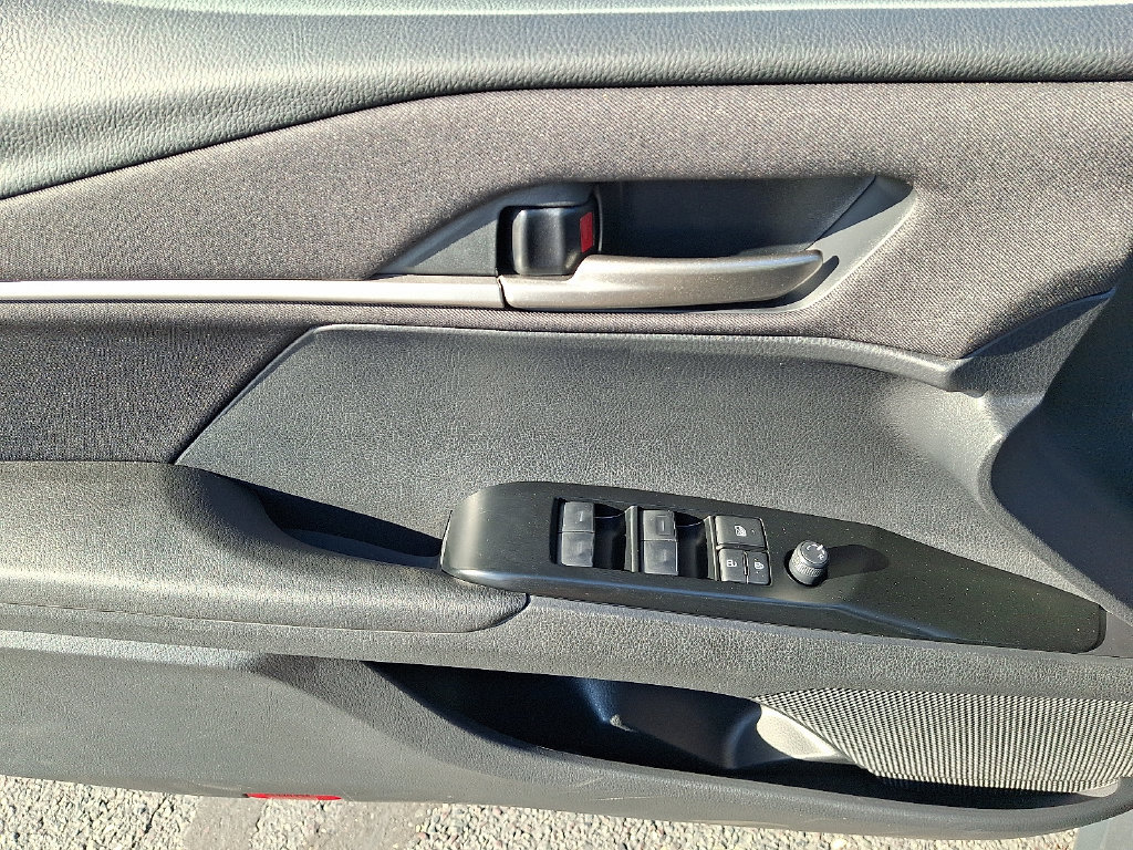 Used 2026 Toyota Camry LE FWD image 13