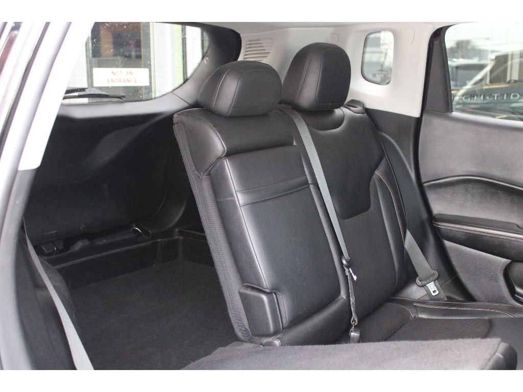 Used 2018 Jeep Compass Latitude w/ Cold Weather Group image 28