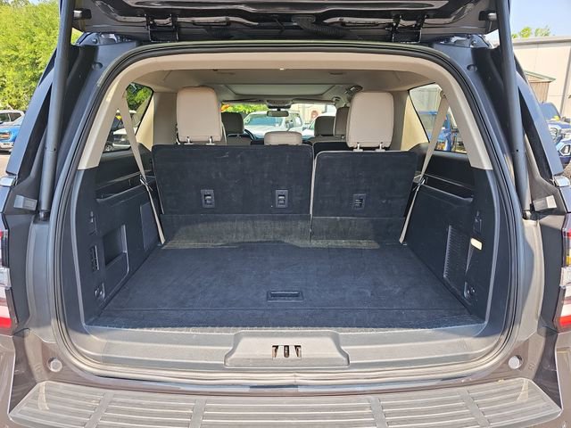 Used 2024 Ford Expedition Max Limited RWD image 13