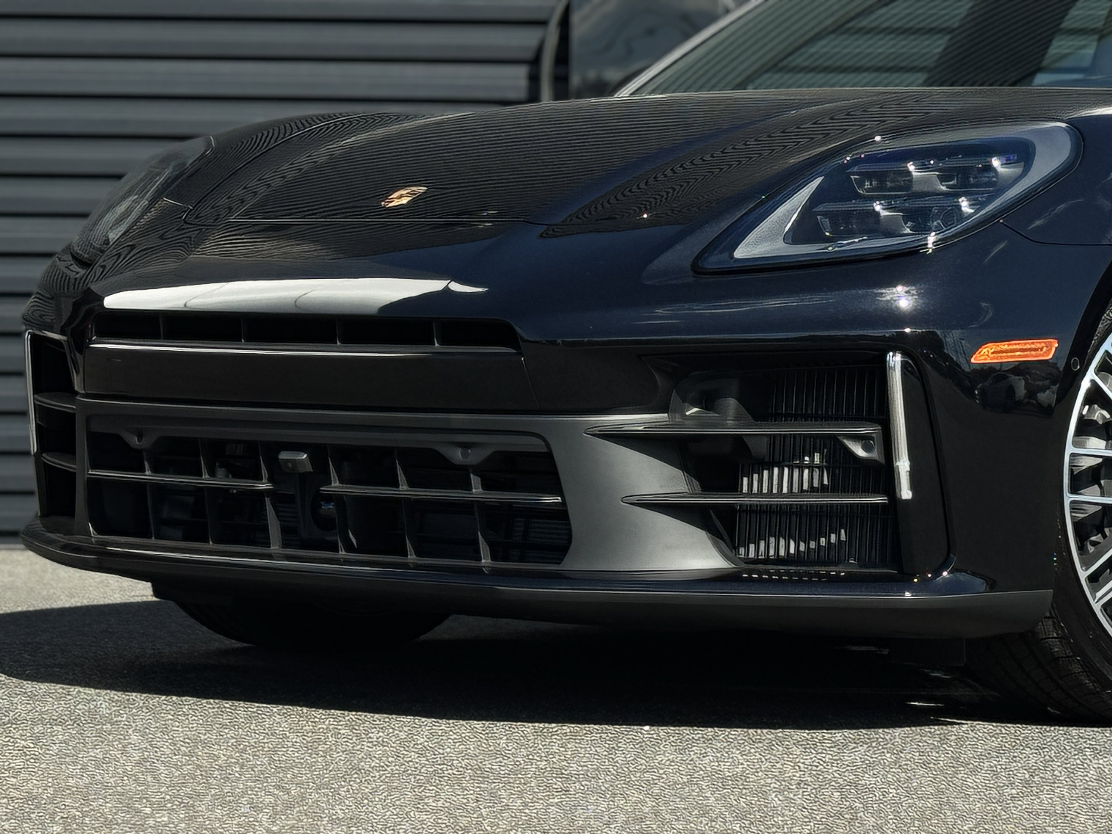 New 2025 Porsche Panamera 4 image 15