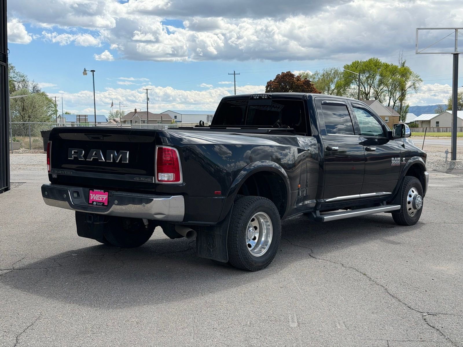 Used 2016 RAM 3500 Laramie Longhorn AWD/4WD image 8