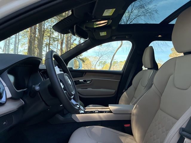 New 2026 Volvo XC90 B6 Plus w/ Protection Package Premier AWD/4WD image 23
