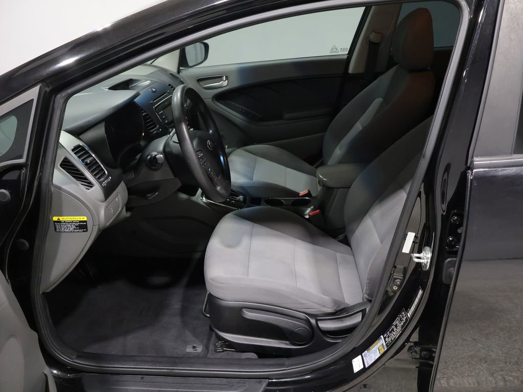 Used 2018 Kia Forte LX FWD image 9