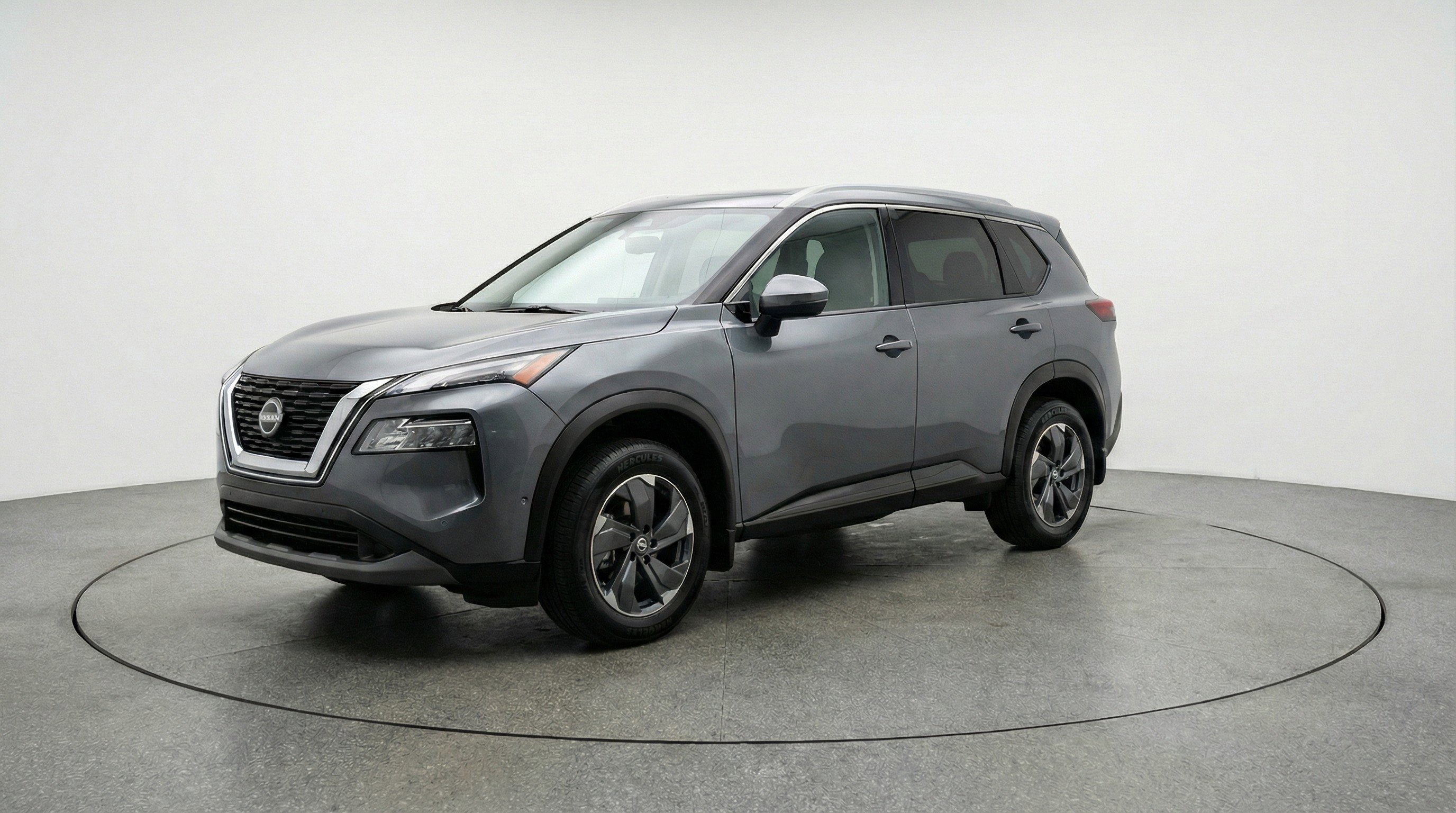 Used 2025 Nissan Rogue SV FWD image 3