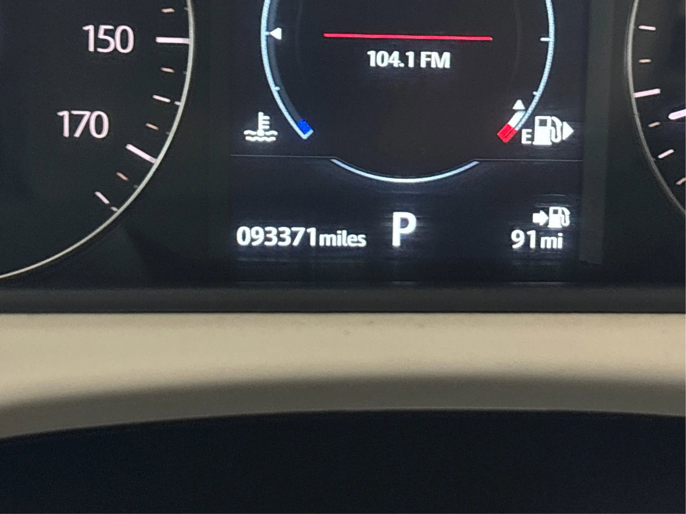 Used 2019 Land Rover Range Rover Velar S AWD/4WD image 48