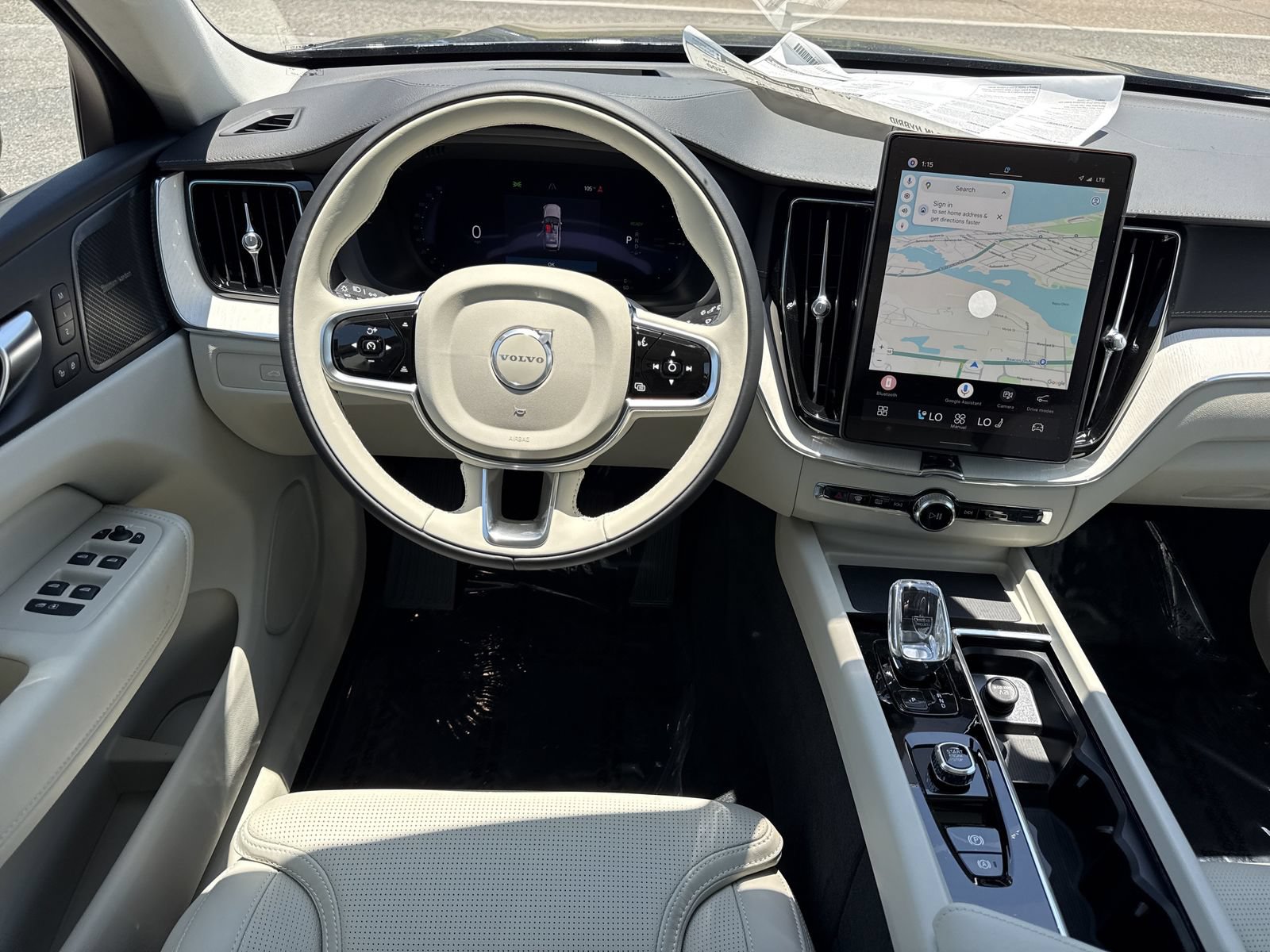 New 2026 Volvo XC60 T8 Ultra w/ Protection Package Premier AWD/4WD image 15