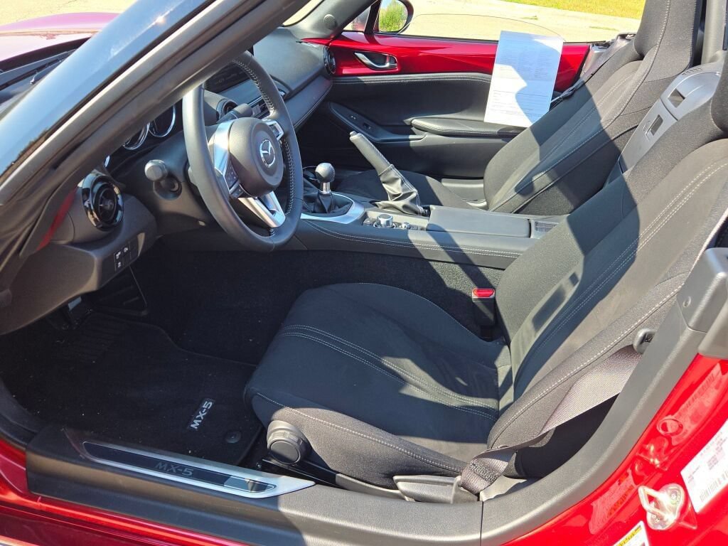 Used 2024 MAZDA MX-5 Miata Club w/ Interior Package RWD image 21