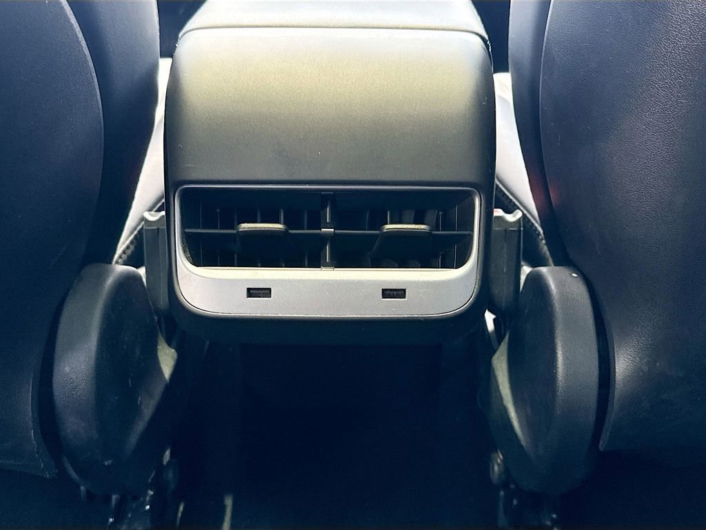 Used 2020 Tesla Model 3 Standard Range image 22