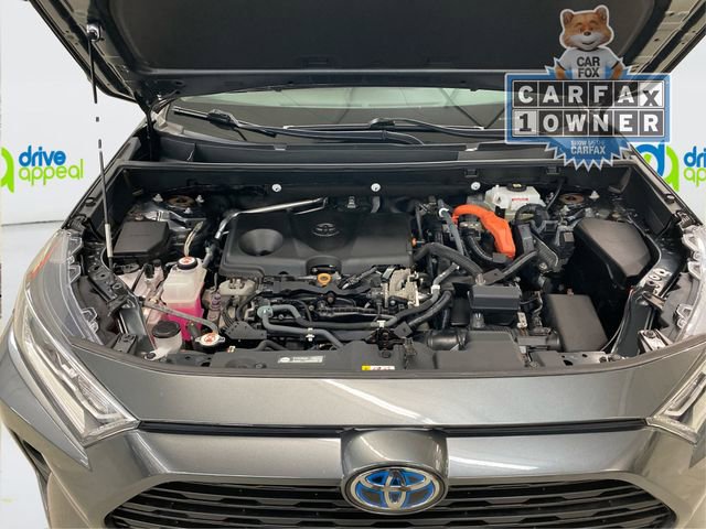 Used 2021 Toyota RAV4 XLE image 11