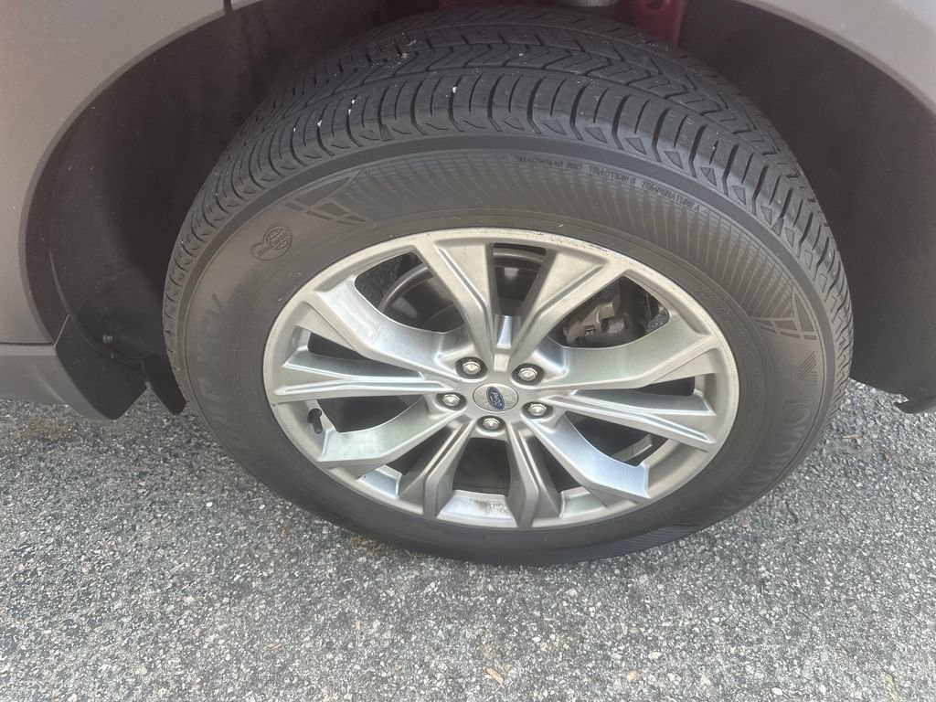 Used 2020 Ford Explorer Limited AWD/4WD image 12